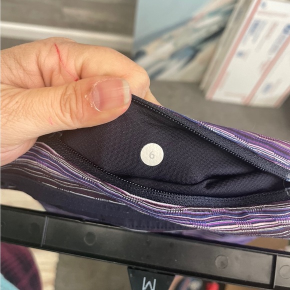 Lululemon pace rival crop leggings sz 6 - Picture 11 of 11